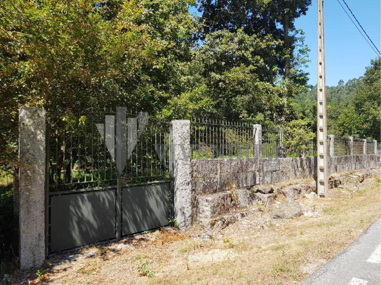 VENTA TERRENO 1900M2 ZONA PORTOVILÁN - FORNELOS DO MONTE